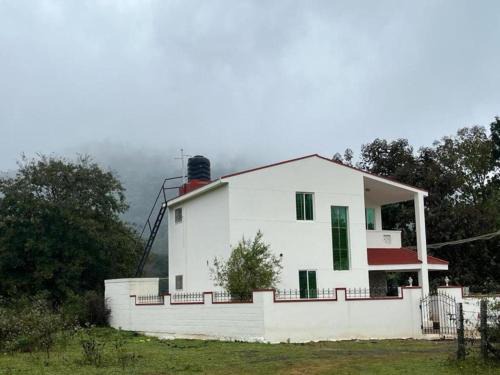 Yelagiri House | Sri Krishna Cottage