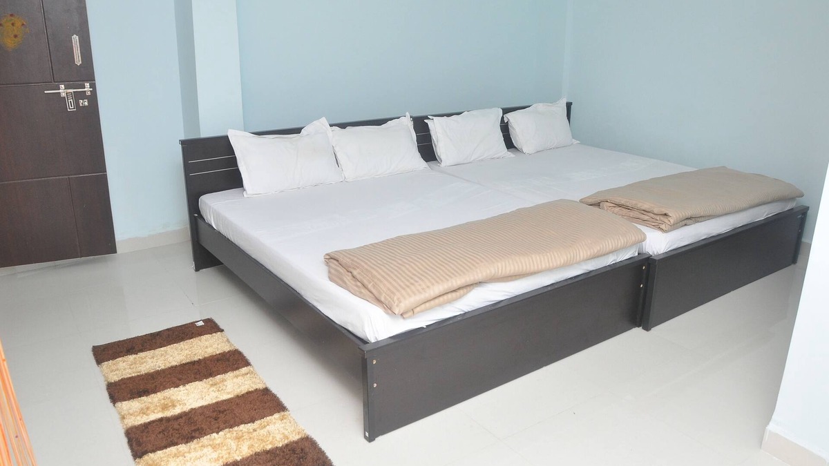 Kanipakam Hotel | SriPaadha Inn kanipakam