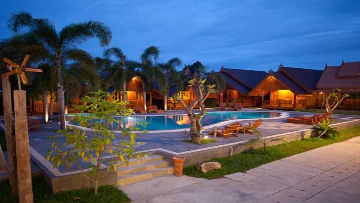 Cha-am Hotel | Srisawat Resort