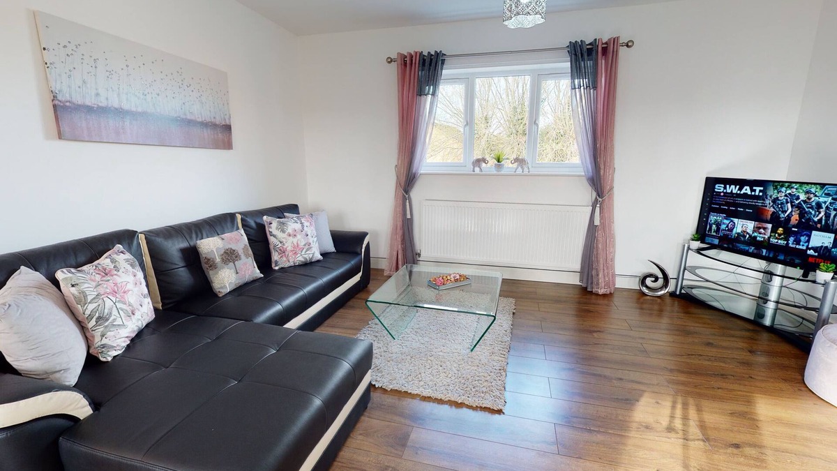 Peterborough Apartment | SRK Accommodation - Private Luxury Apartments with Parking