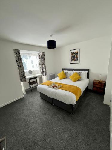 Colchester Apartment | St Andrews Gardens- 2 bedroom flat with views over town- A welburg property managed by Catchpole Stays