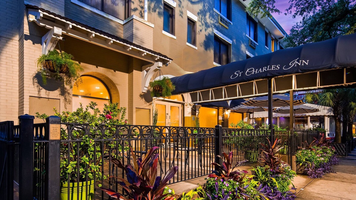 Touro Hotel | St. Charles Inn