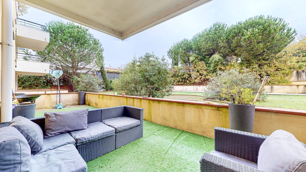 Pont des Demoiselles-Montaudran-La Terrasse Apartment | ST EXUPERY · Terrasse privée - parking - bus