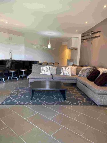 Falls Creek Apartment | St Falls Apartment W203