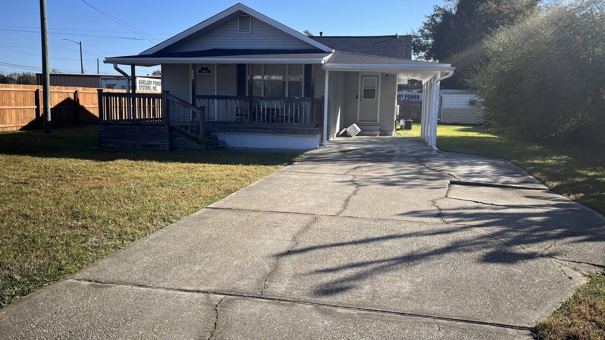 Ensley House | ST-Gardenia Circle Cottage