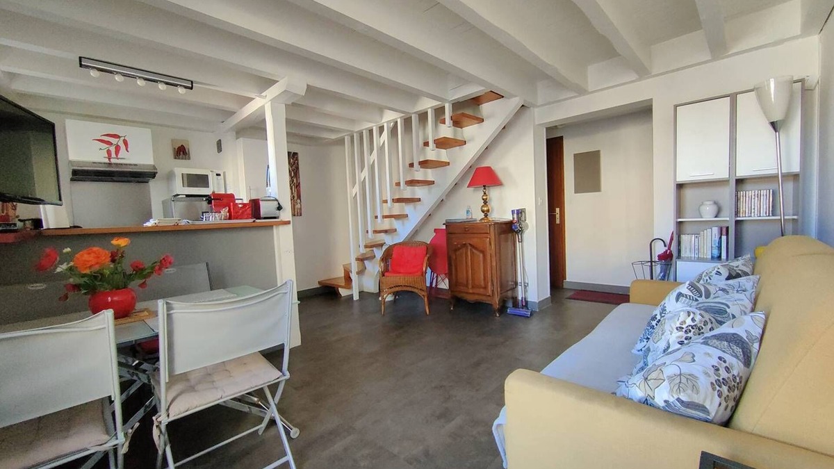 Saint-Jean-de-Luz City Center Apartment | St Jean de Luz, APPT Dupplex2 pers à 100 mètre de la plage