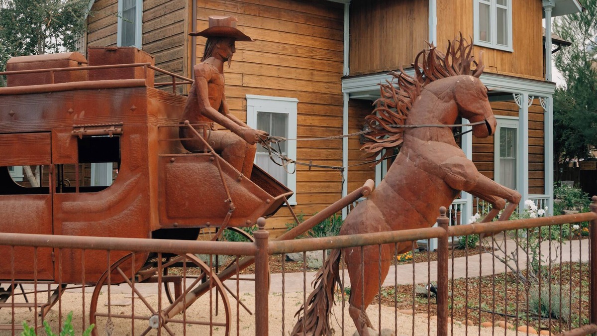 Los Alamos House | St Joe’s Heritage House Los Alamos, CA - Sleeps 10 with AC & Wifi