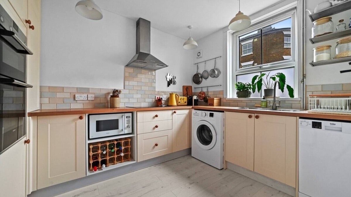 Bury St Edmunds Apartment | St John's Corner Cottage, Bury St. Edmunds
