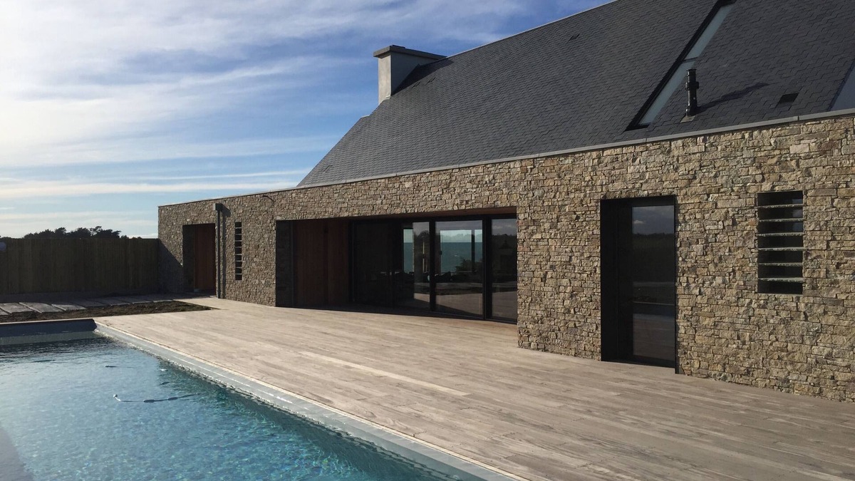 Cancale House | St-Malo/Cancale, new house with pisc. heated, Hammam & Jacuzzi, 100% sea view