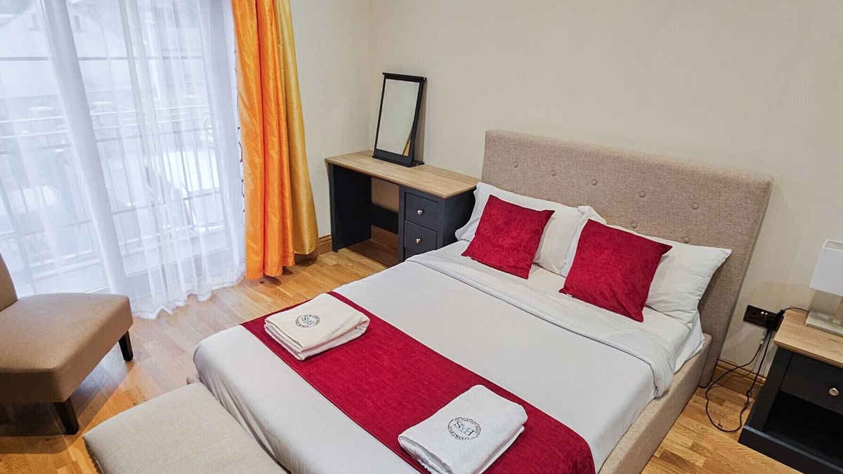 MacMerry Bed & Breakfast | St Martins Guest House - Room 4