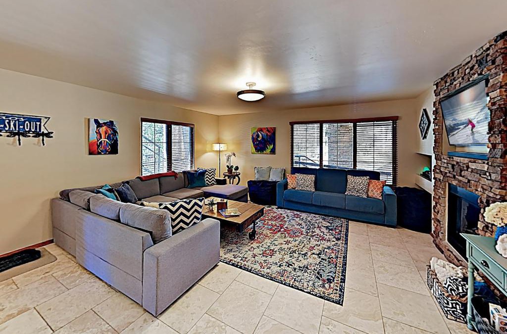 Taos Ski Valley House | St Moritz Condos 202