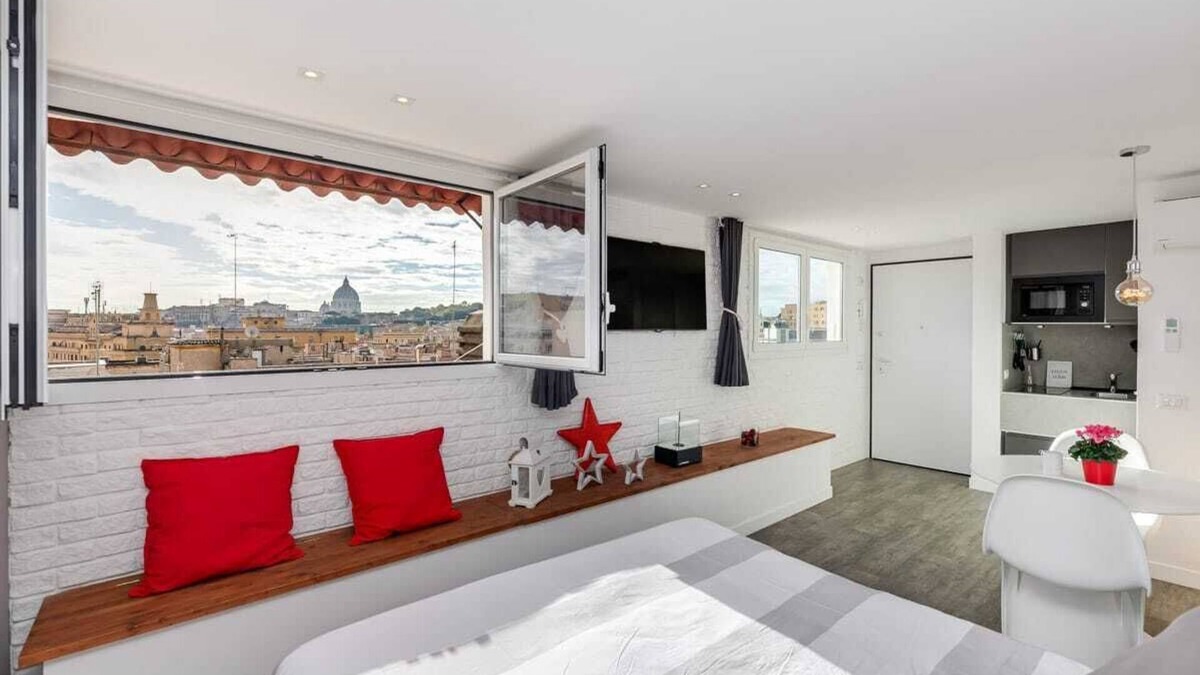 Vatican House | St. Peter's. Studio apartment within walking distance of the Vatican Museums