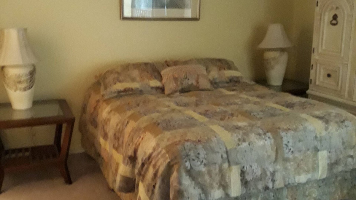 Pinellas Point House | St. Petersburg 2 bdrm/2 bath in a gated community