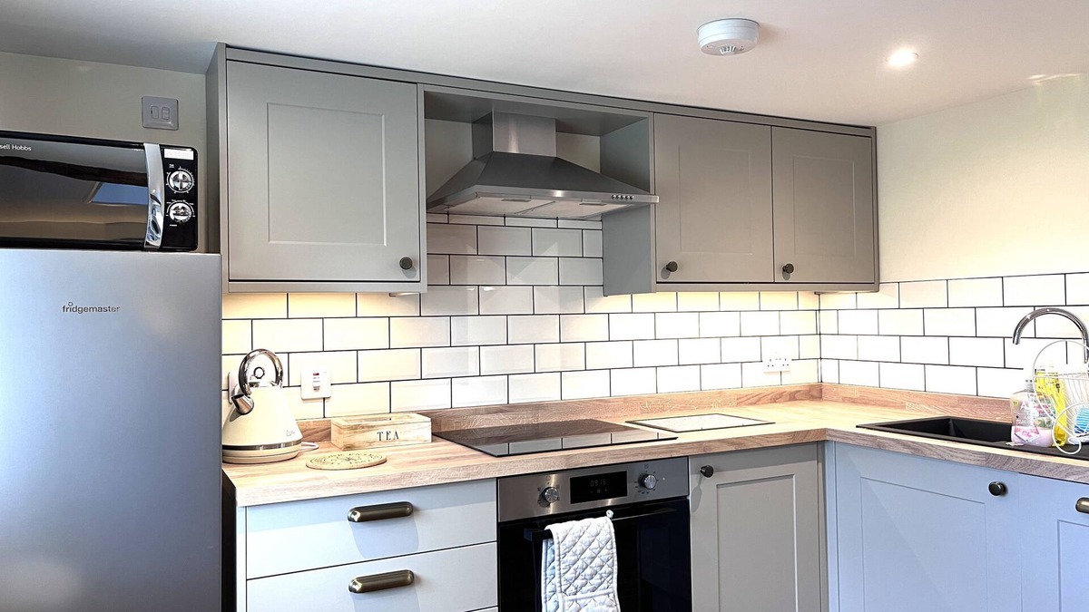 Wickhamford Cottage | Stable Cottage - sleeps 4 guests in 2 bedrooms