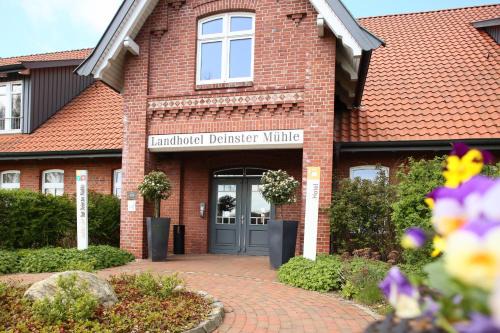 Fredenbeck Hotel | STADE LAND GOLF HOTEL Tiny Häuser