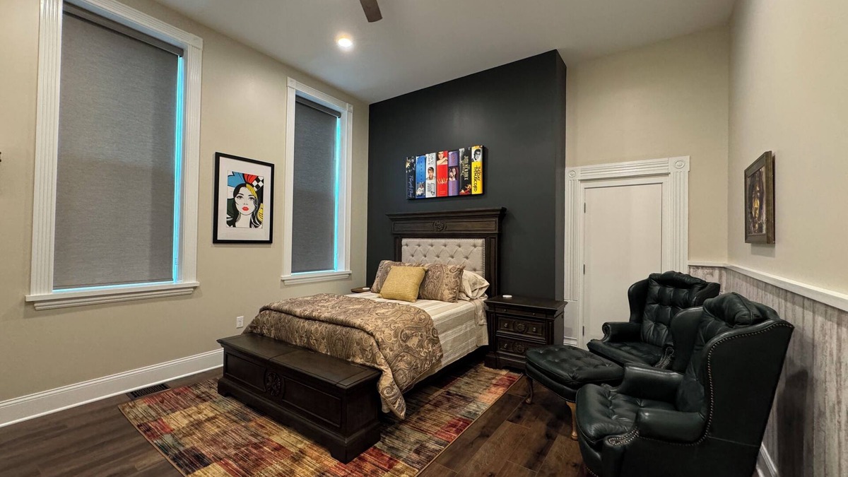 Babe Denny House | Stadium Stays #2 in downtown INDY. 5 minute walk to the Stadium. Free parking.