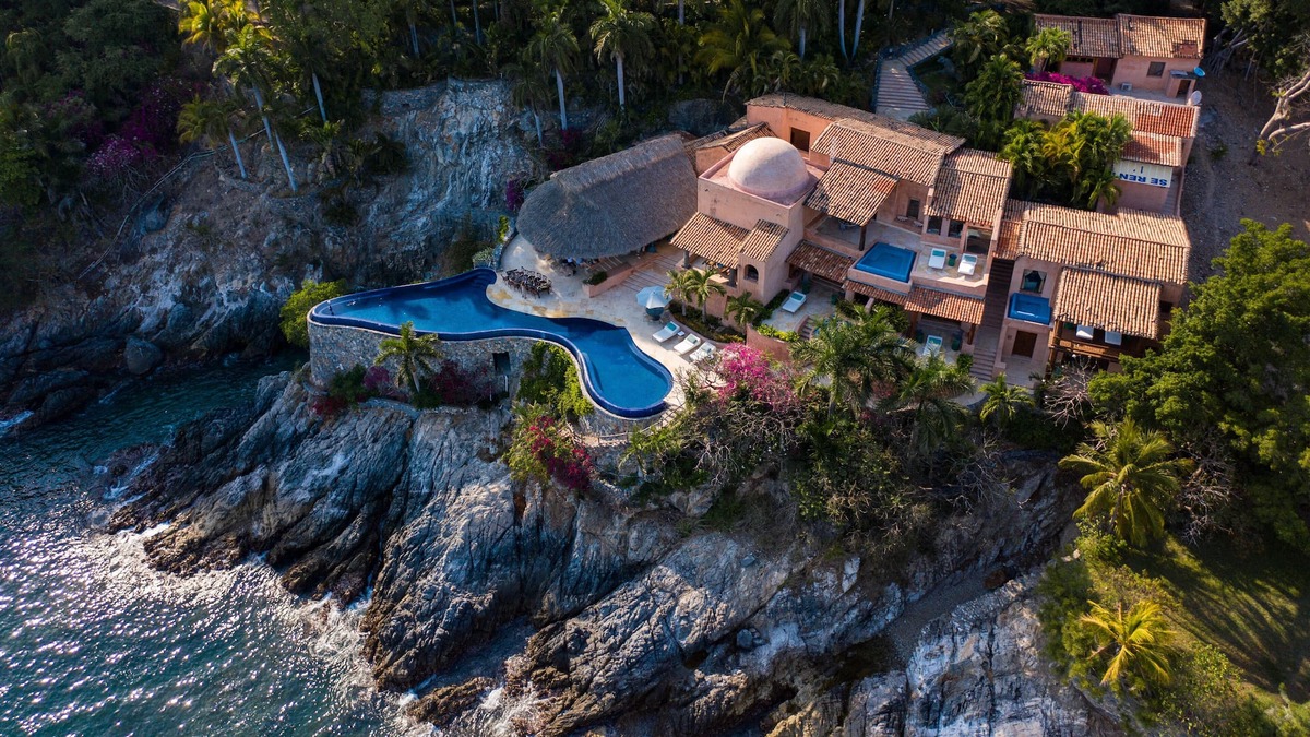 Zihuatanejo Villa | Staffed Oceanfront Estate: Giant Infinity Pool + Views