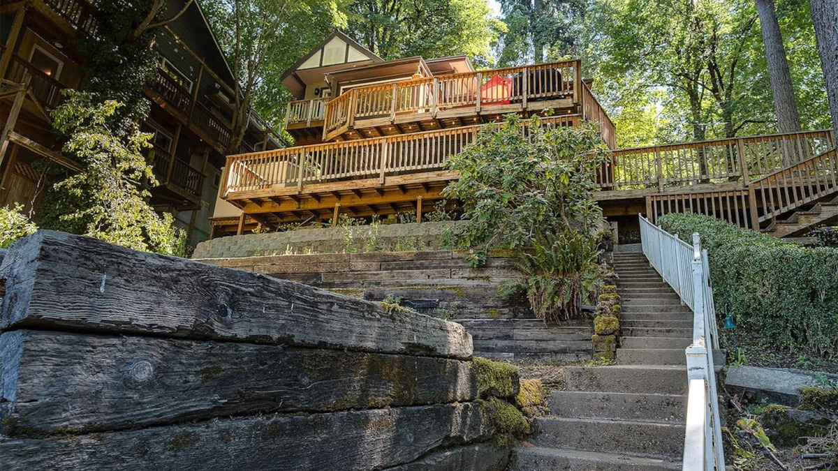 Stafford - Tualatin Valley House | Stafford River House