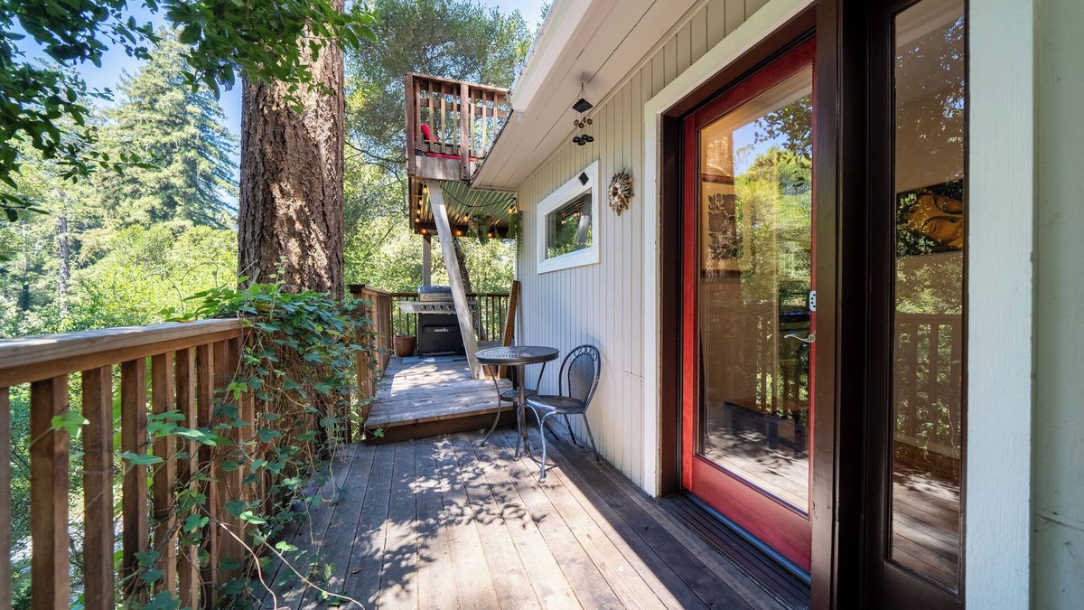 Aptos Apartment | Stairway to Treetop Heaven- Lower 1bd w/private hot tub and deck!