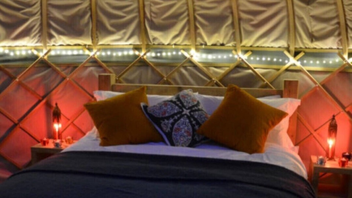 Stamford RV Rental | Stamford Meadows Glamping - Orchard Yurt Site with Hot Tub