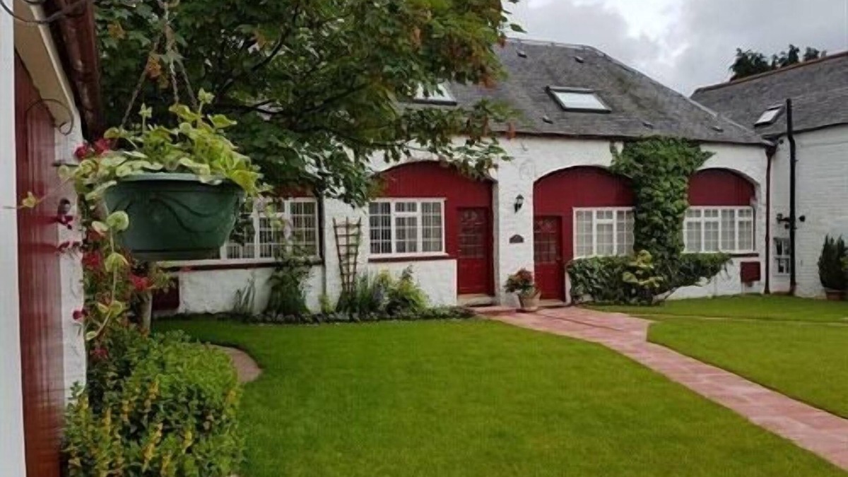 Moffat Cottage | Standard Cottage with Garden View at Balmoral Hotel