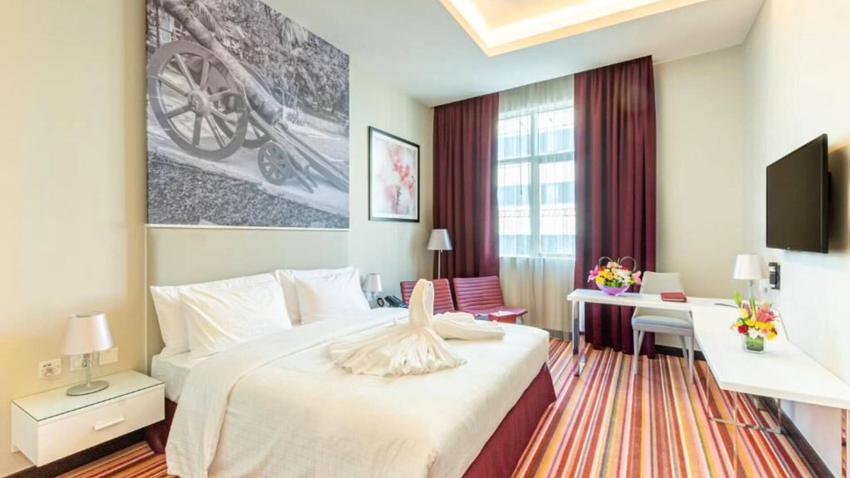 Mussafah Apartment | Standard Room Near Safeer Mall By Luxury Bookings