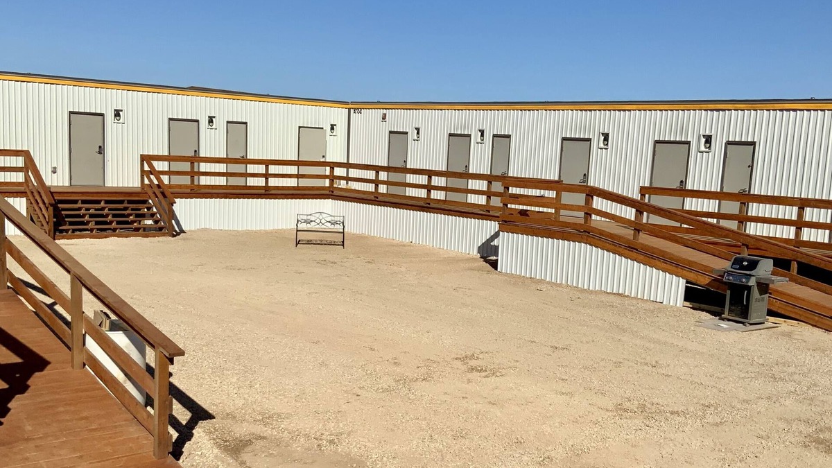 Carlsbad Hotel | Standard Room with Single bed