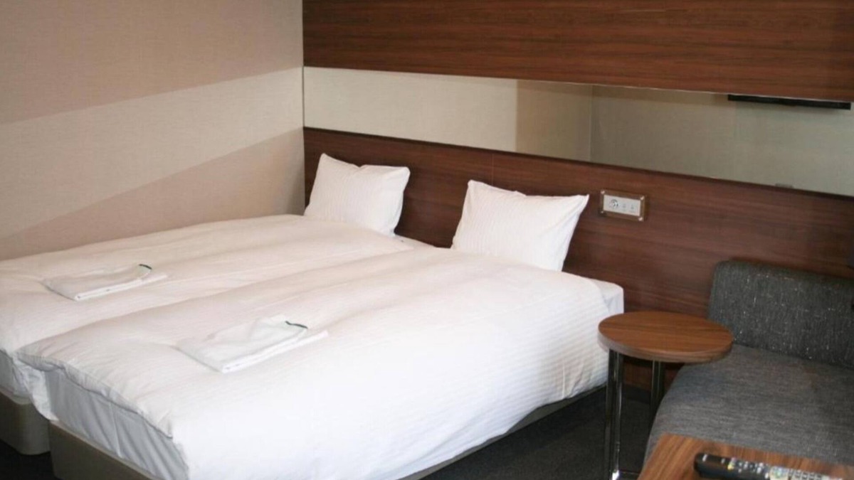 Gifu Hotel | Standard twin nonsmoking Bed width 90 cm /Gifu Gifu