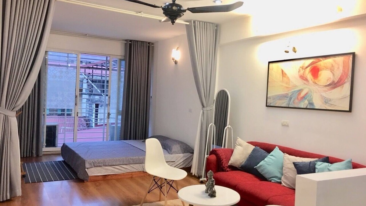 Trang Tien Apartment | Standing in the center of Hanoi, our studio giving you an experience of being Ne