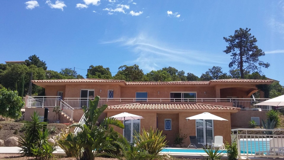 Favone Villa | STANDING VILLA for 10 people SECURE HEATED POOL BEACH 300m