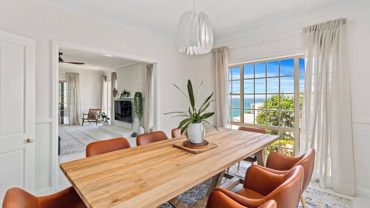 Coalcliff House | Stanwell Park Escape Sprawling Beachfront Living