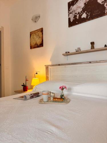 Nulvi Apartment | Stanza Globo