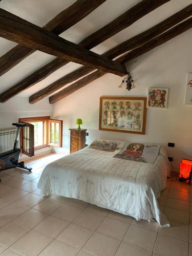 Fossanova San Marco House | Stanze in villa con parco e piscina