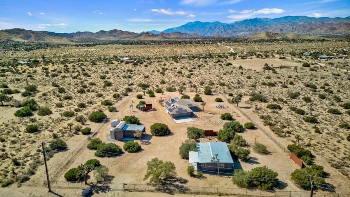 Yucca Valley House | Stardust Daydream:A Micro-Resort