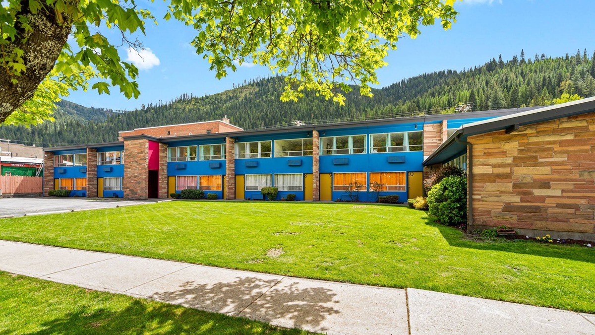 Wallace Hotel | Stardust Motel Wallace
