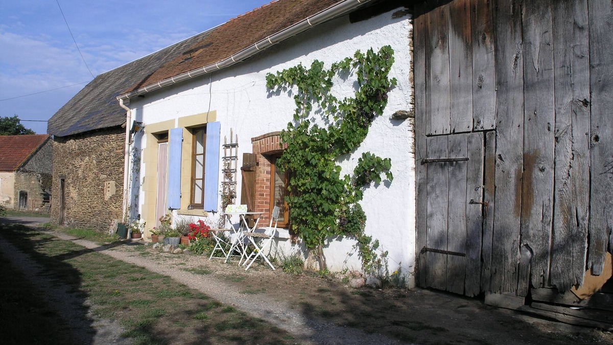 Perassay Cottage | Stargazer is a typical Berrichone farm workers cottage.