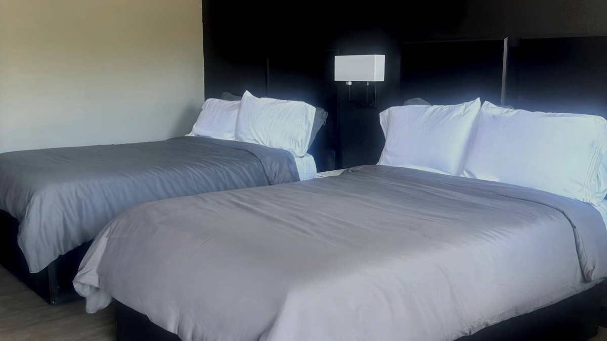 Manning Hotel | Starlight Stays