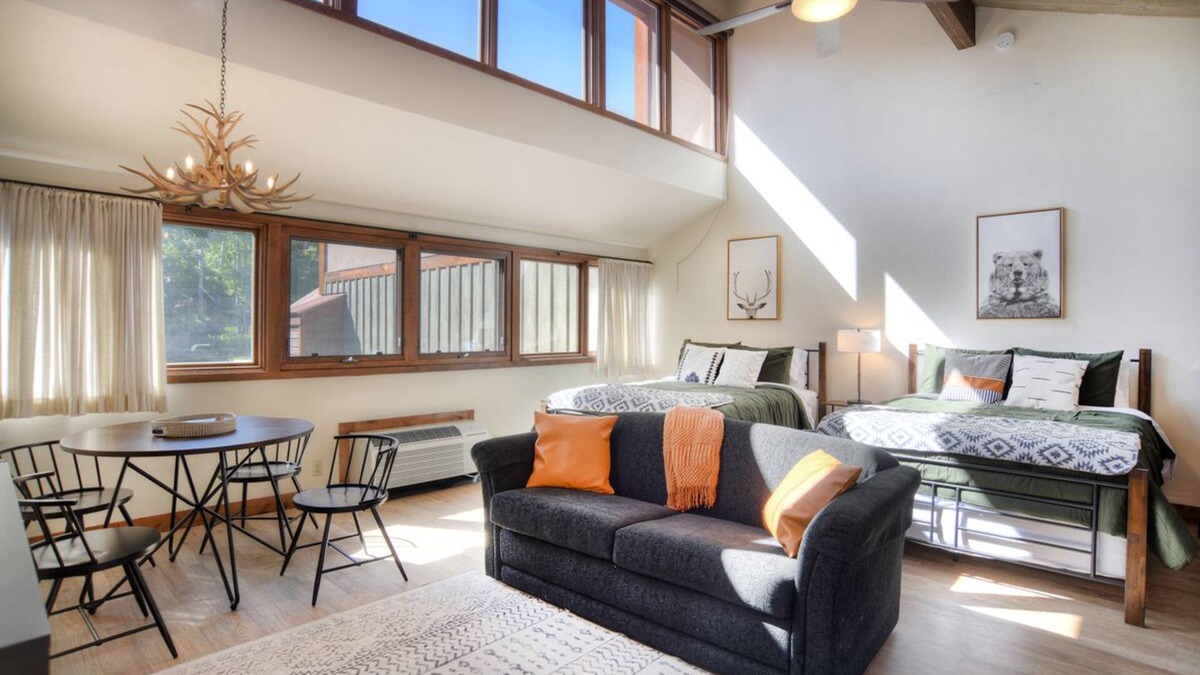 Purgatory Condo | Starlight Suite (#747) | 10 min to Ski - Golf - AC/Pool/Hot Tub