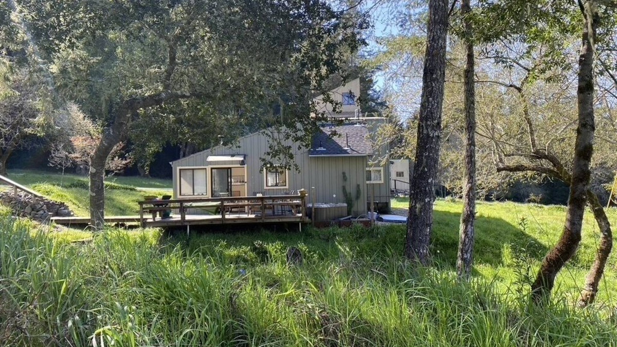Occidental Cottage | Starry Skies above Occidental