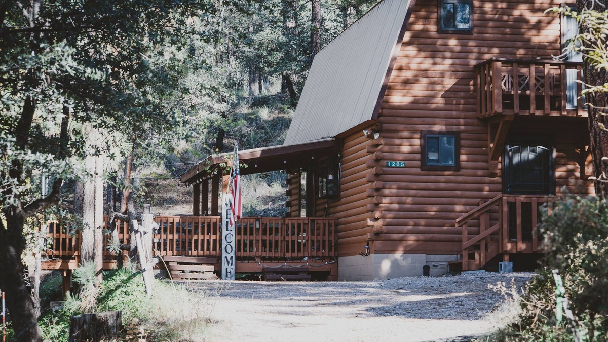 Ponderosa Park Cabin | State 48 Retreat Prescott Arizona