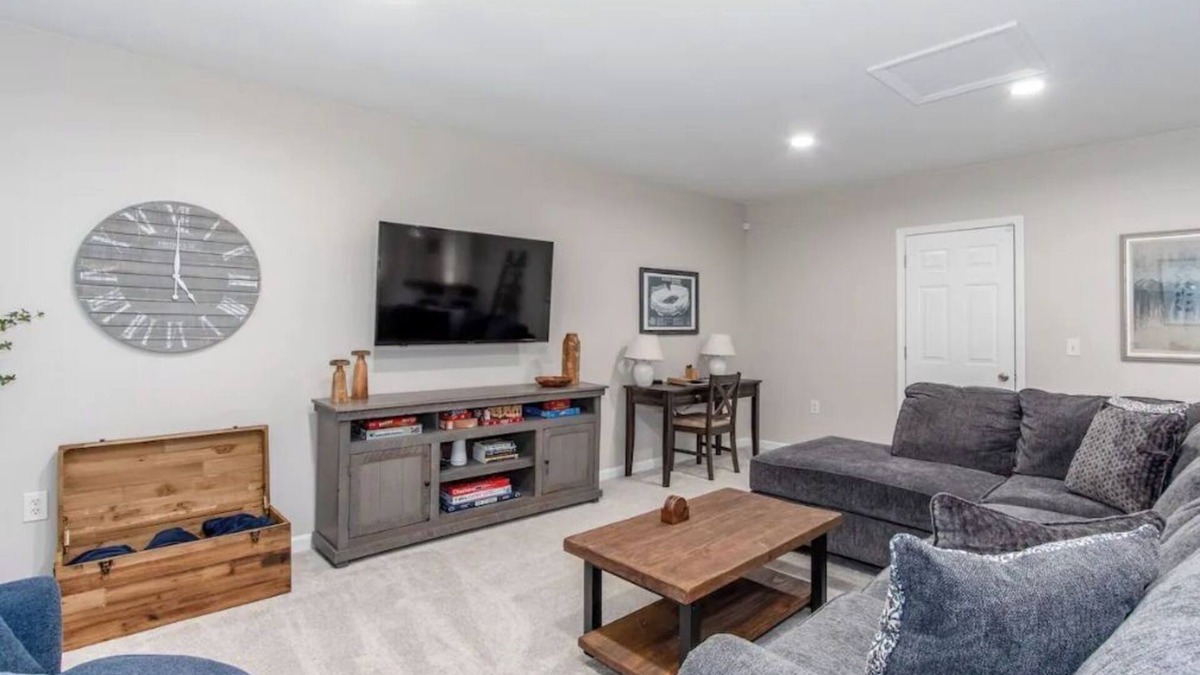 Park Forest Village House | State College Getaway