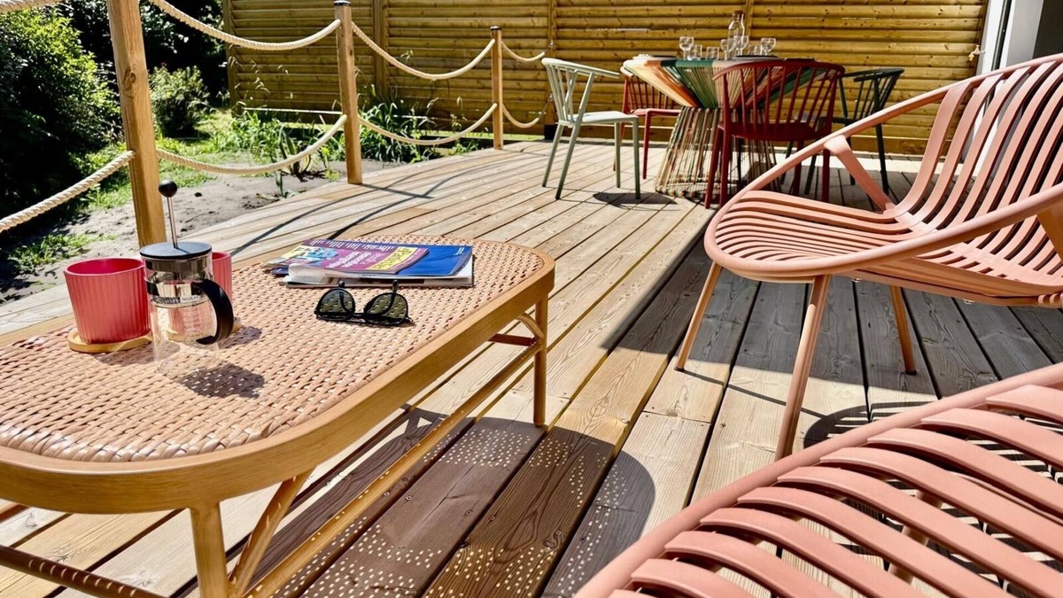 Boucau Cabin | State-of-the-art lodge with private whirlpool, AC and high-speed wifi.