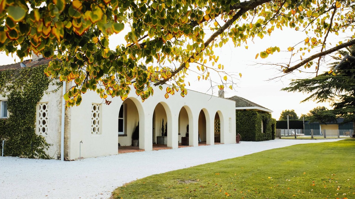 Willaura House | Stately Country Homestead @ Mount William Station