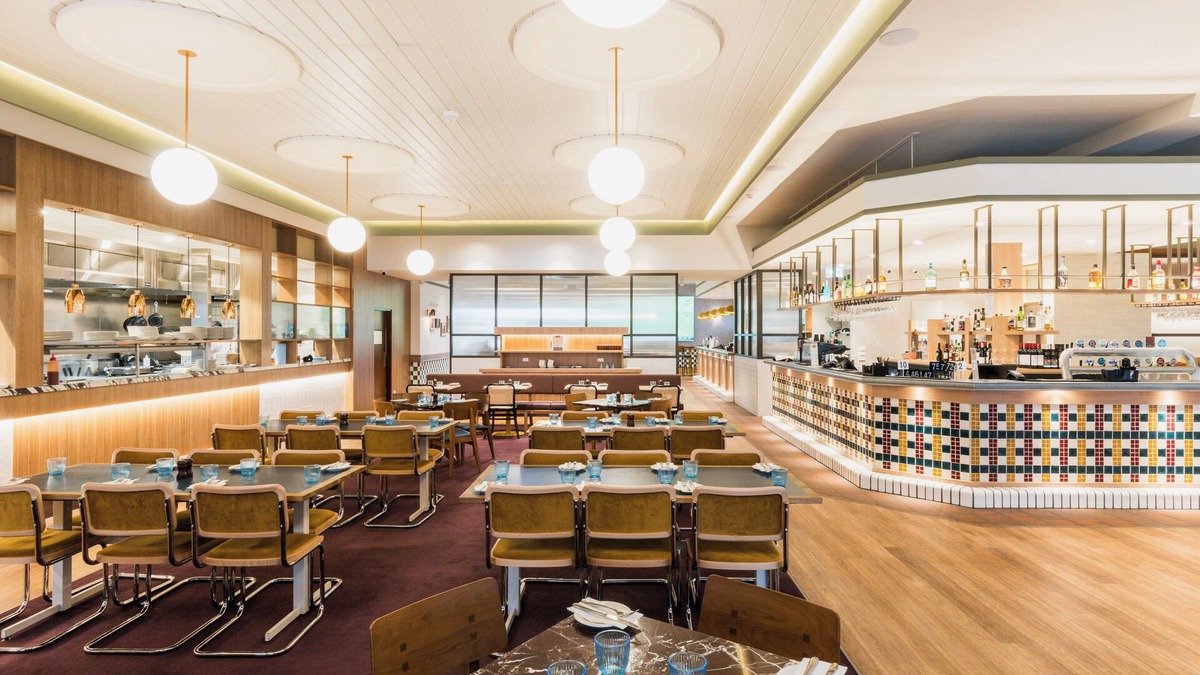 Curtin Hotel | Statesman Hotel