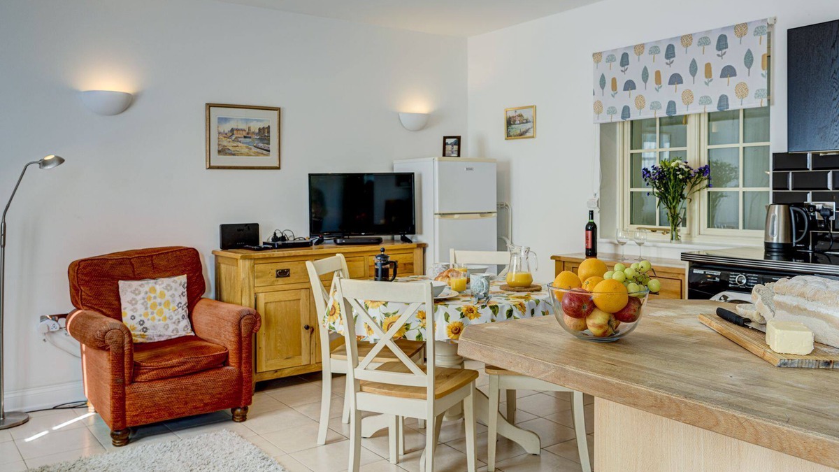 Long Hanborough Cottage | Station Cottage | Oxfordshire Holiday Let | 1 Bed & Sleeps 2