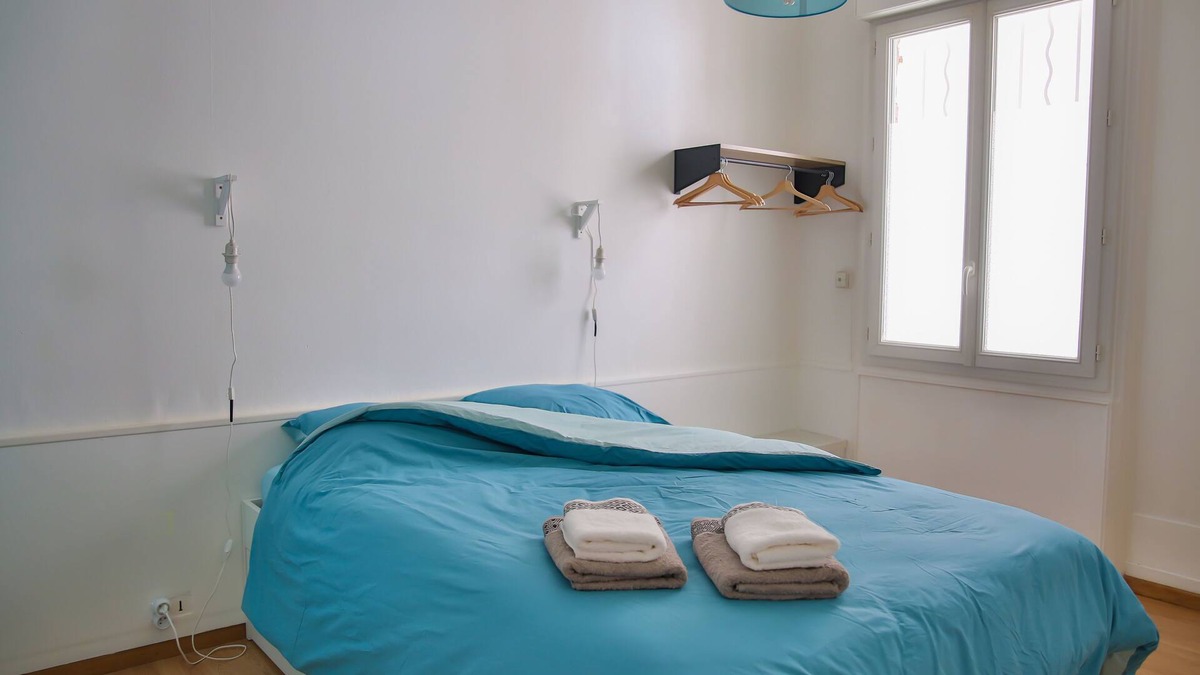Cote Ouest Ormeaux Apartment | Stay Alma - Beach - Spacious with shared courtyard
