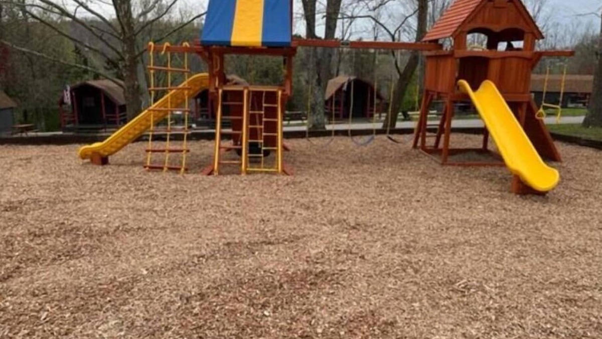 Renfro Valley House | Stay and play at the KOA!