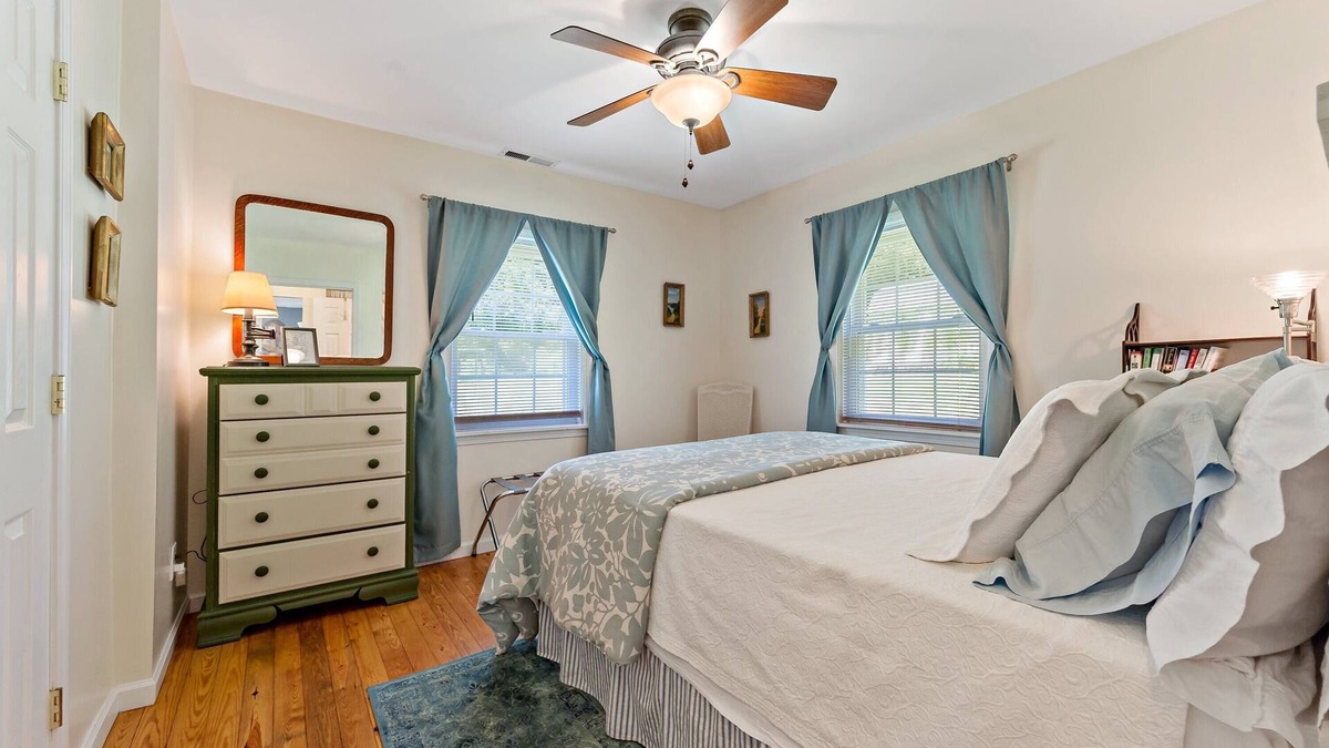 Old Fort House | Stay and Play @ Railway Rest, near AVL, trails, falls