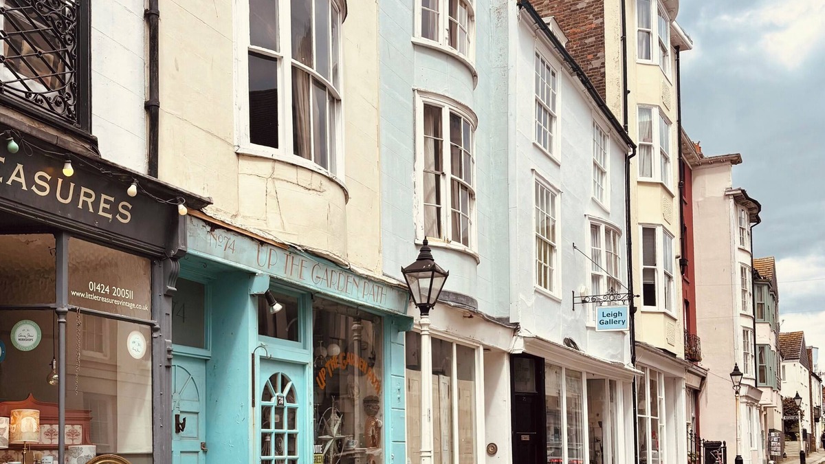 Old Town Hastings House | Stay at My Place in Hastings Old Town
