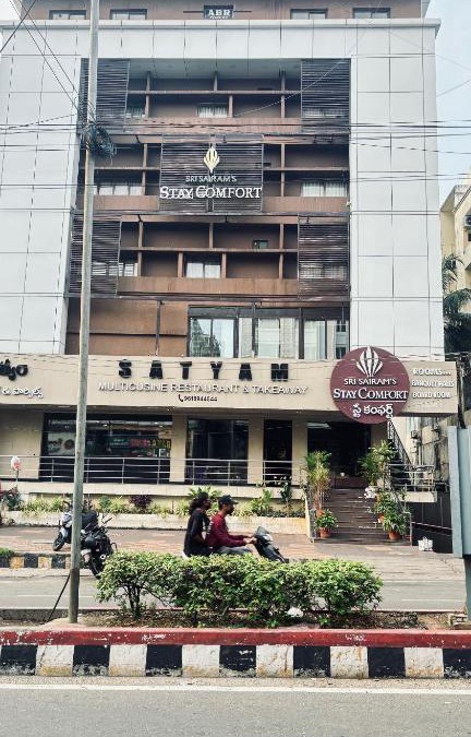 Dwaraka Nagar Hotel | Stay Comfort